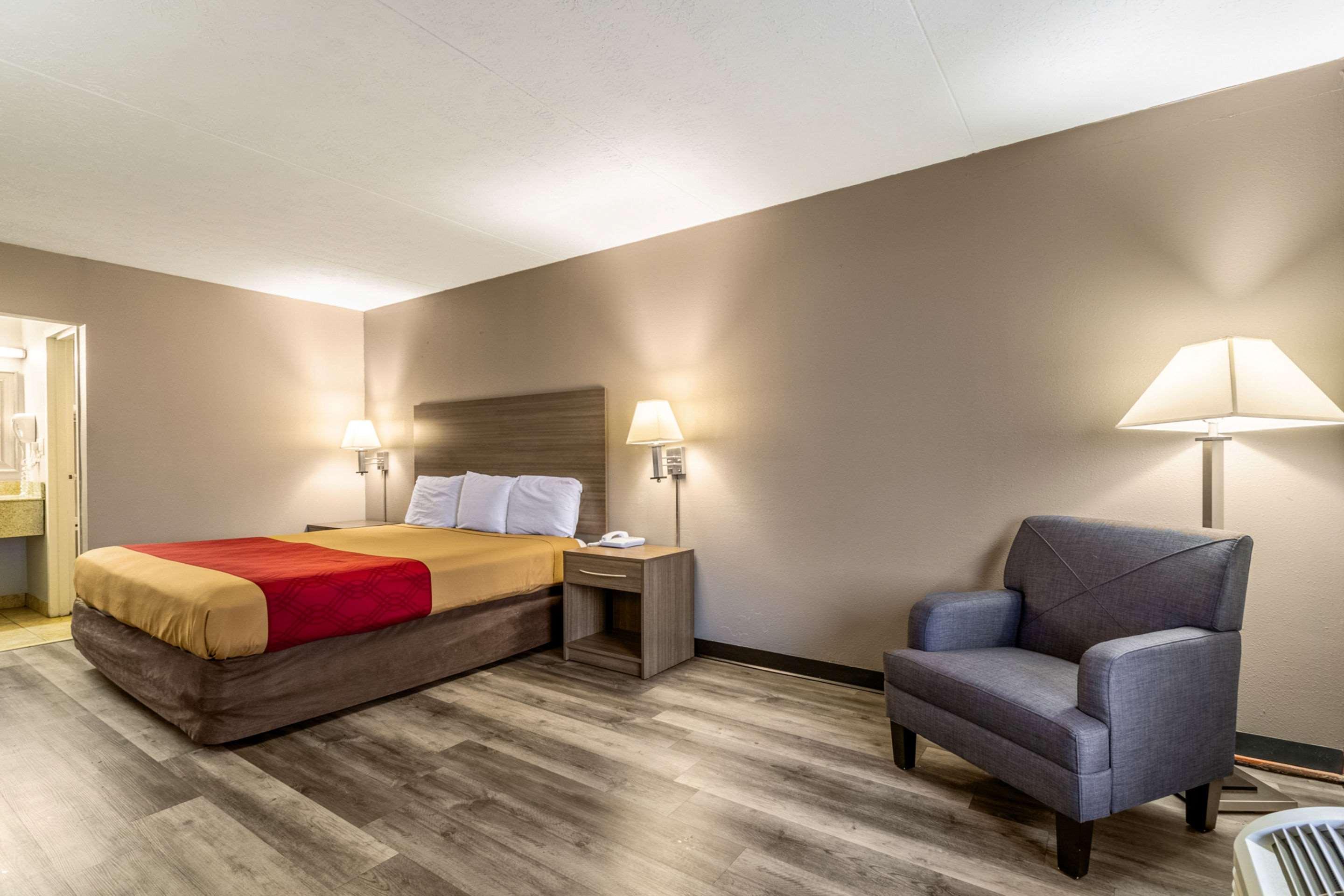 Econo Lodge Seymour Buitenkant foto